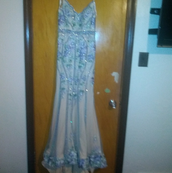 Jovani formal gown - Picture 2 of 7